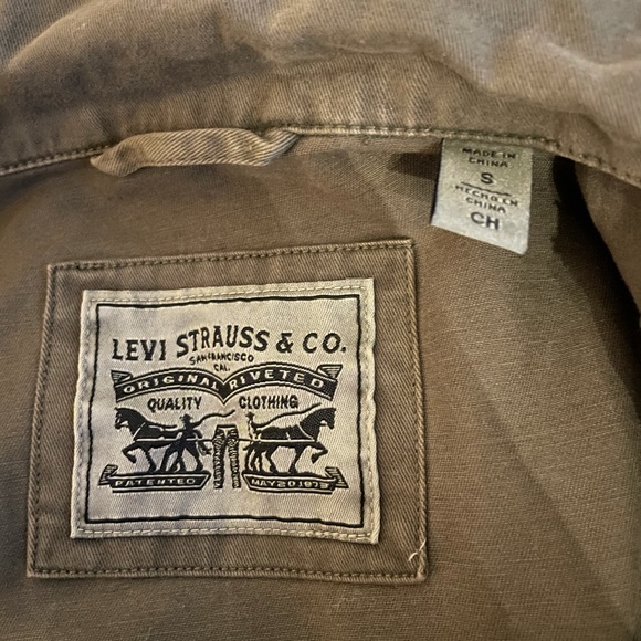 Levi’s Women’s Jacket - Small - Picture 6 of 6